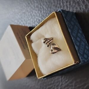 VTG Avon Sculptured Heart earrings